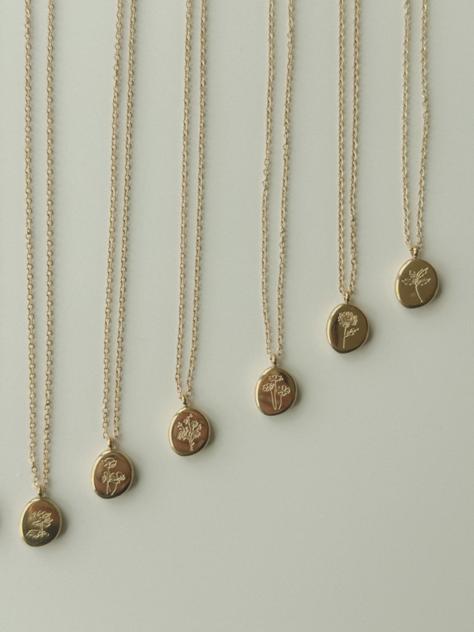 The Birth Flower Necklace