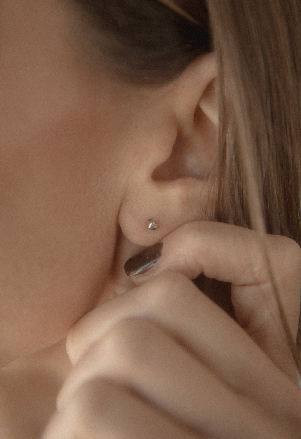 The Micro Heart Studs