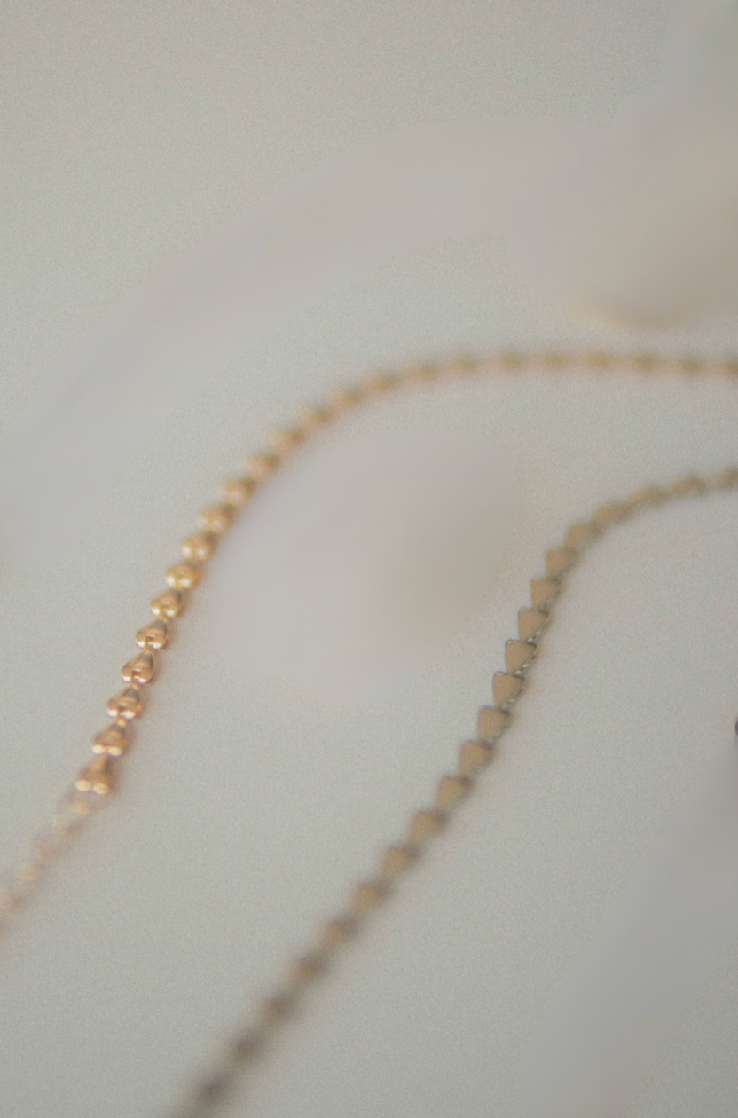 Guided Arrow Chain Necklace