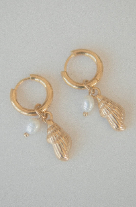 The Seaside Pearl Huggies